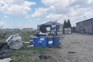 GROZA pd Sochaczewem: Dziesiątki tysięcy litrów trujących odpadów! [GALERIA]