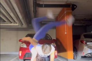 Roxie Węgiel rozkracza się na Kassinie w garażu?