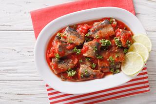 Mintaj w pomidorach i tymianku - aromatyczne i pożywne danie rybne