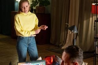 Barwy szczęścia odc. 2690. Sebastian (Marek Kacper Krupski) i Dominika (Karolina Chapko) 