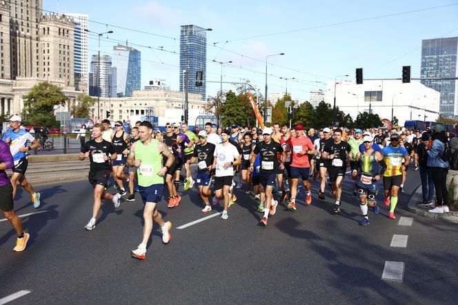 Uczestnicy 46. edycji Nationale-Nederlanden Maratonu Warszawskiego