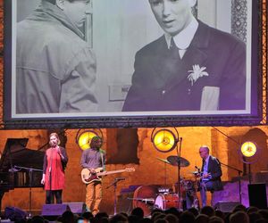 Agata Młynarska pokazała zdjęcia rodziców sprzed lat. Tak się plażowało w PRL-u