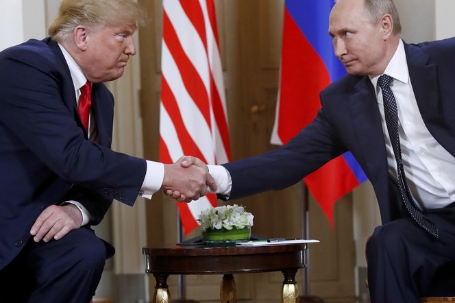 Przygotowania do spotkania Putin-Trump w bazie sił powietrznych USA na Alasce
