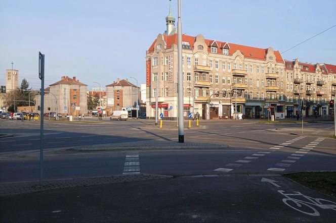 Plac Kazimierza Wielkiego wciąż bez tablicy