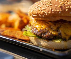 Domowy Burger Drwala jak z McDonald’s. Zobaczcie przepis!