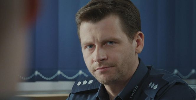 M jak miłość odc. 1878. Adam Karski (Patryk Szwichtenberg)