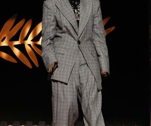 Stylizacje gwiazd z ceremonii otwarcia festiwalu filmowego w Cannes 2025