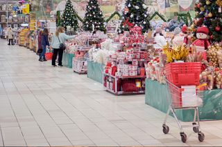 Praca w supermarkecie. Zarobki i stawki