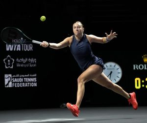 Iga Świątek - Amanda Anisimova. Spódniczki płatały figla zawodniczkom