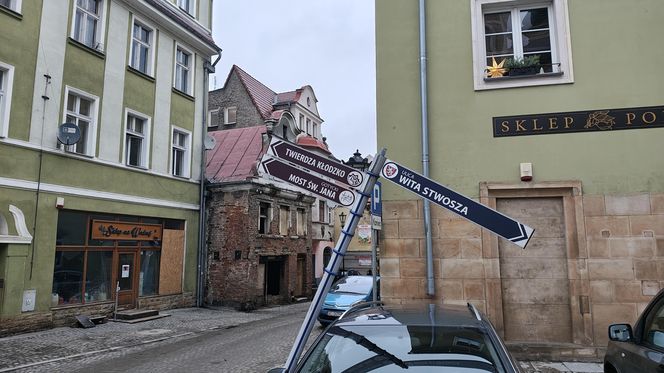 Tak wygląda Kłodzko trzy miesiące po powodzi. Zobacz, jak bardzo się zmieniło 