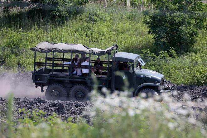 Śląskie Manewry 2024. Miłośnicy militariów spotkali się w Bytomiu