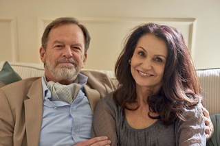 Matka. Elzbieta (Małgorzata Pieczyńska), Zygmunt (Roman Frankl)