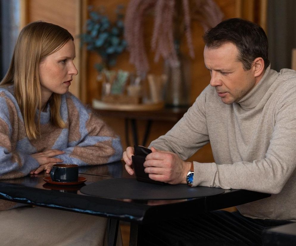 Barwy szczęścia, odcinek 3196. Jagoda Redlińska (Karolina Rzepa), Bruno (Lesław Żurek)