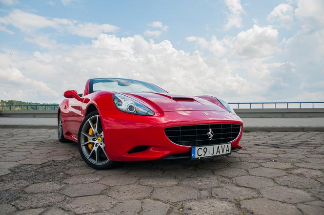 TEST Ferrari California 4.3 460 KM 7AT: samochód, o którym się marzyło