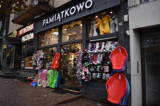 Prawdziwe góralskie pamiątki na wagę złota? Chińszczyzna  dosłownie zalewa Zakopane