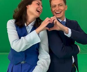 Barwy szczęścia nowa czołówka po wakacjach 2025. Weronika (Maria Świłpa), Błażej Modrzycki (Piotr Ligienza)