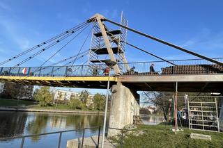 Trwa remont dwóch kładek w Bydgoszczy. Jak przebiegają prace? [ZDJĘCIA]