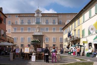 Leon XIV z powrotem w Castel Gandolfo