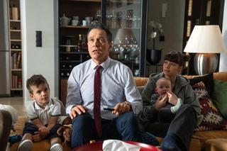 Na dobre i na złe odc. 921. Edzio (Wiktor Leszczyński), mały Czarek (Kajetan Szkopek), Andrzej Falkowicz (Michał Żebrowski), Matylda (Amelia Czaja)