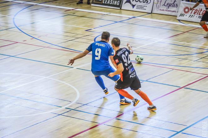 FC Toruń - P.A. Nova Gliwice 2:4 - zdjęcia z Uniwersyteckiego Centrum Sportu