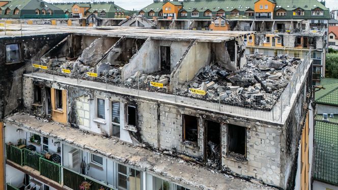 Blok w Ząbkach po pożarze
