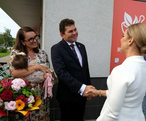 Marta Nawrocka śpiewała i gotowała z seniorami w Stalowej Woli