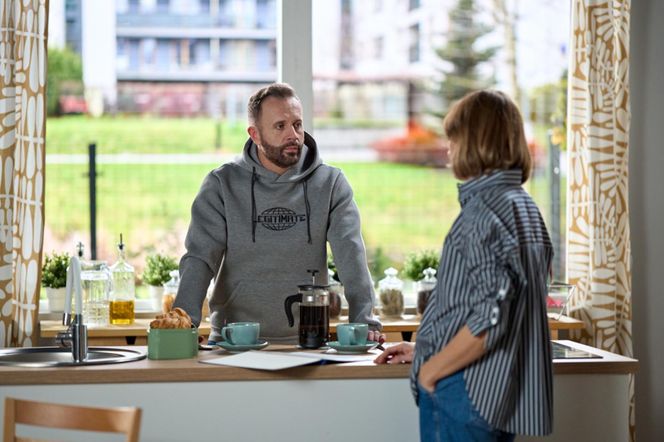 Na Wspólnej odc. 3975. Kuba (Przemysław Cypryański), Iga (Lidia Sadowa)