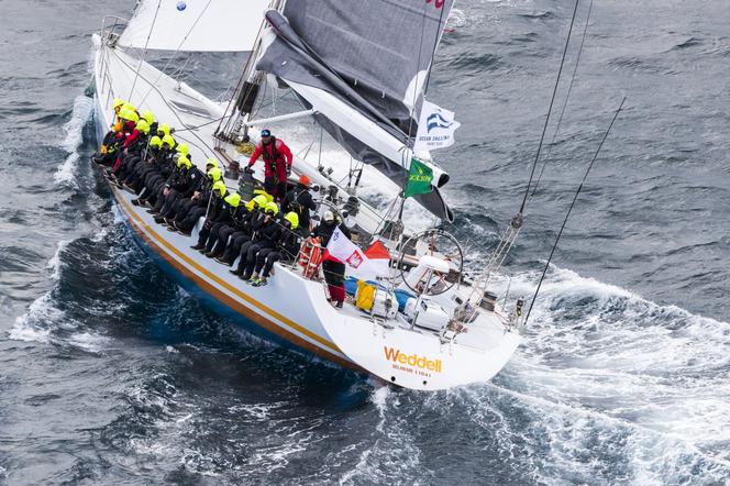 Załoga Ocean Challenge Yacht Club na jachcie Weddell podczas Sydney Hobart