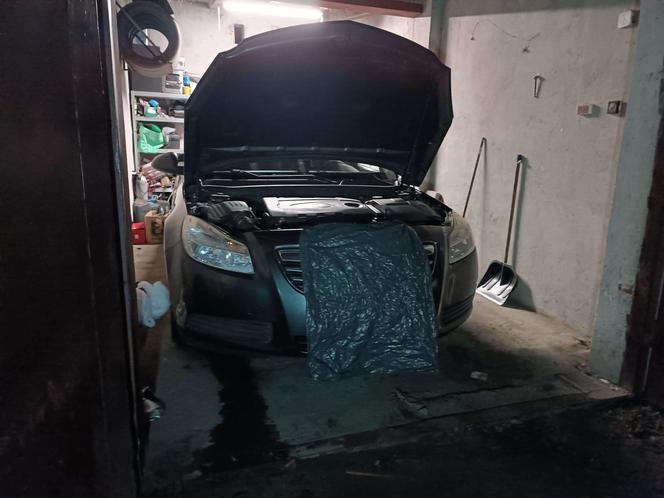 Radek i Robert naprawiali w garażu auto, zostali znalezieni martwi
