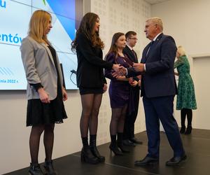 50 studentów otrzymało stypendia od prezydenta Białegostoku