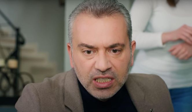 Melis naprowadzi porywacza na trop Zeynep. Dojdzie do tragicznego wypadku i dziewczyna zostanie pojmana.