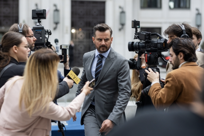 Wotum nieufności. Bohaterowie, obsada nowego serialu Polsatu. Kiedy i gdzie oglądać? - ZDJĘCIA