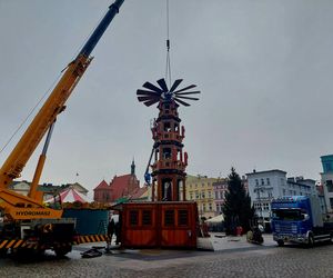 Bydgoszczanie już myślą o Świętach Bożego Narodzenia. To jedyny w Polsce jarmark na moście