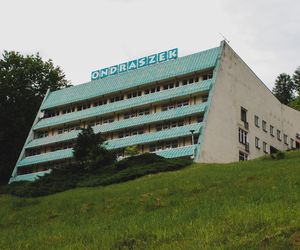 Spacer śladami kultowych ośrodków wczasowych. Podpowiadamy, co zobaczyć