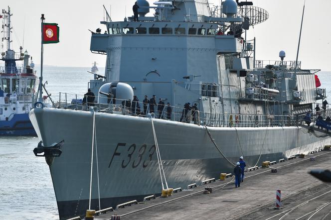 Okręty NATO wpłynęły do portu w Gdyni. Te zdjęcia zdumiewają! 