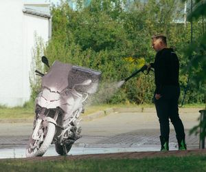 Minister Jakub Stefaniak odpicował sobie maszynę