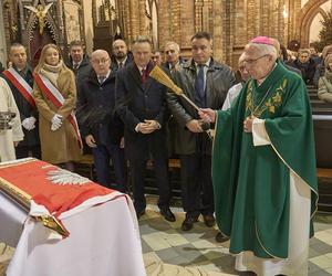 Na nowym sztandarze powiatu siedleckiego widnieje m.in. herb tego regionu