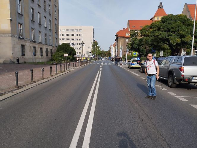 Paraliż w Katowicach. Rozpoczął się protest górników i hutników. "Stal się hartuje, a rząd ją rujnuje"