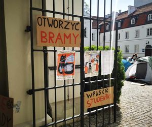 Bunt studentów na UW. Okupują siedzibę samorządu na Krakowskim Przedmieściu