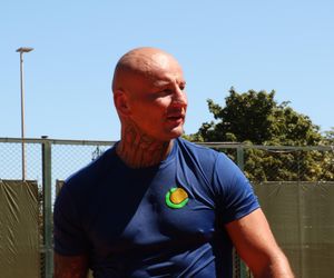 Artur Szpilka vs Dominik Durniat na tenisowym korcie