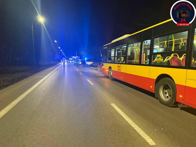  zderzenie z udziałem trzech samochodów