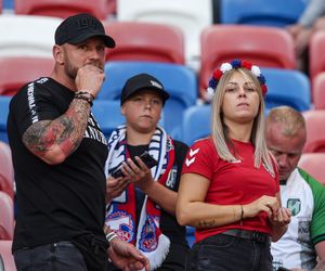 Górnik Zabrze - Termalica Nieciecza. Niesamowita atmosfera na Arenie Zabrze! Kibice Górnika dopingują swoją drużynę
