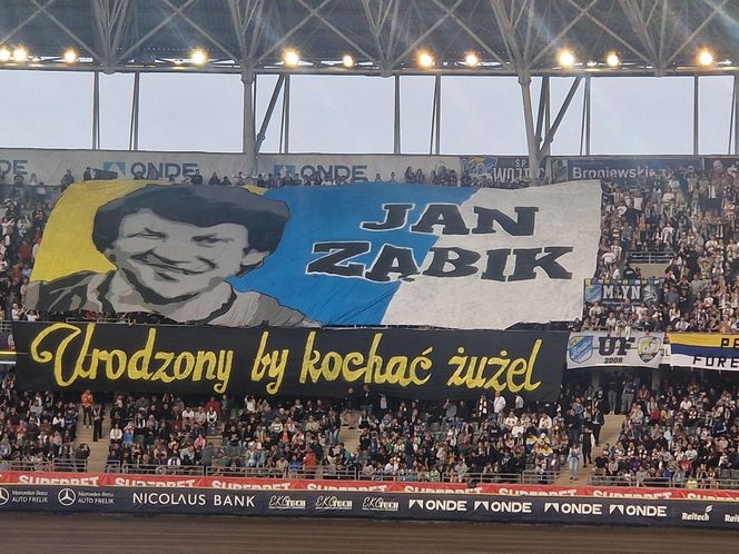 Oprawa przed meczem PRES Toruń - Orlen Oil Motor Lublin