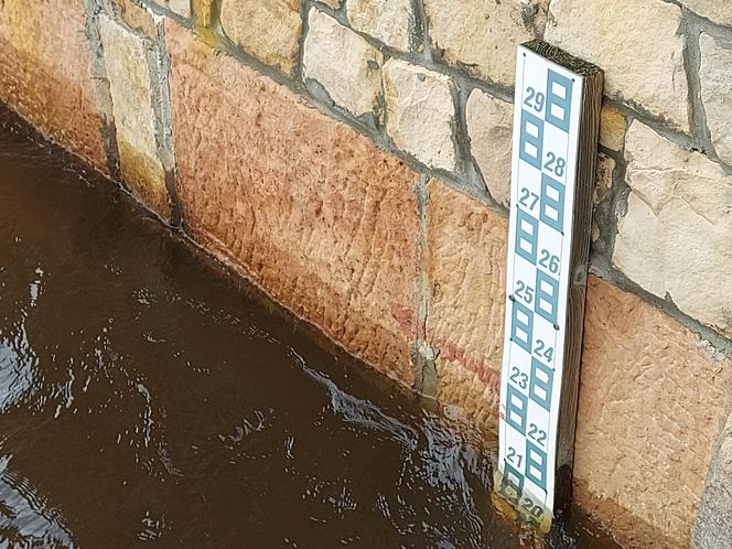 Alarm przeciwpowodziowy w Wąchocku. Burmistrz ogłosił alarm