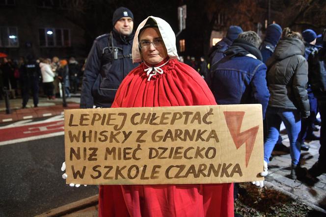 Protest pod domem Jarosława Kaczyńskiego