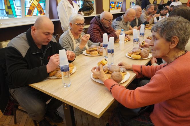 Mistrzostwa Poznania w jedzeniu pączków na czas