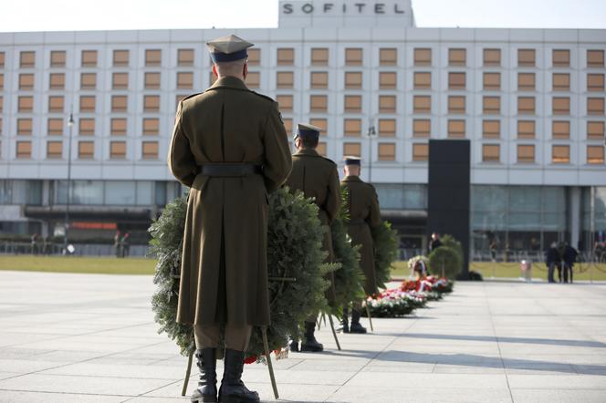 10. kwietnia. 11. rocznica katastrofy smoleńskiej, Opolskie: HARMONOGRAM uroczystości. Gdzie będzie wojewoda?