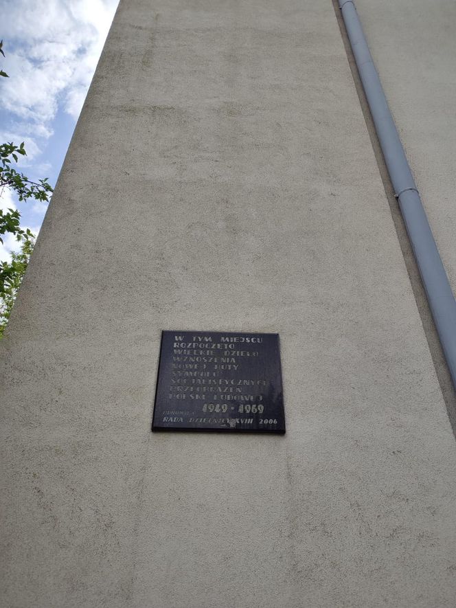 Os. Wandy 14,  Kraków. Najstarszy budynek mieszkalny Nowej Huty