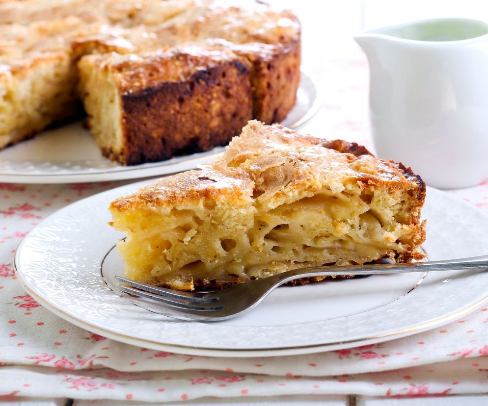 Błyskawiczne Irlandzkie ciasto z jabłkami - wilgotne, dzięki dużym kawałkom jabłek