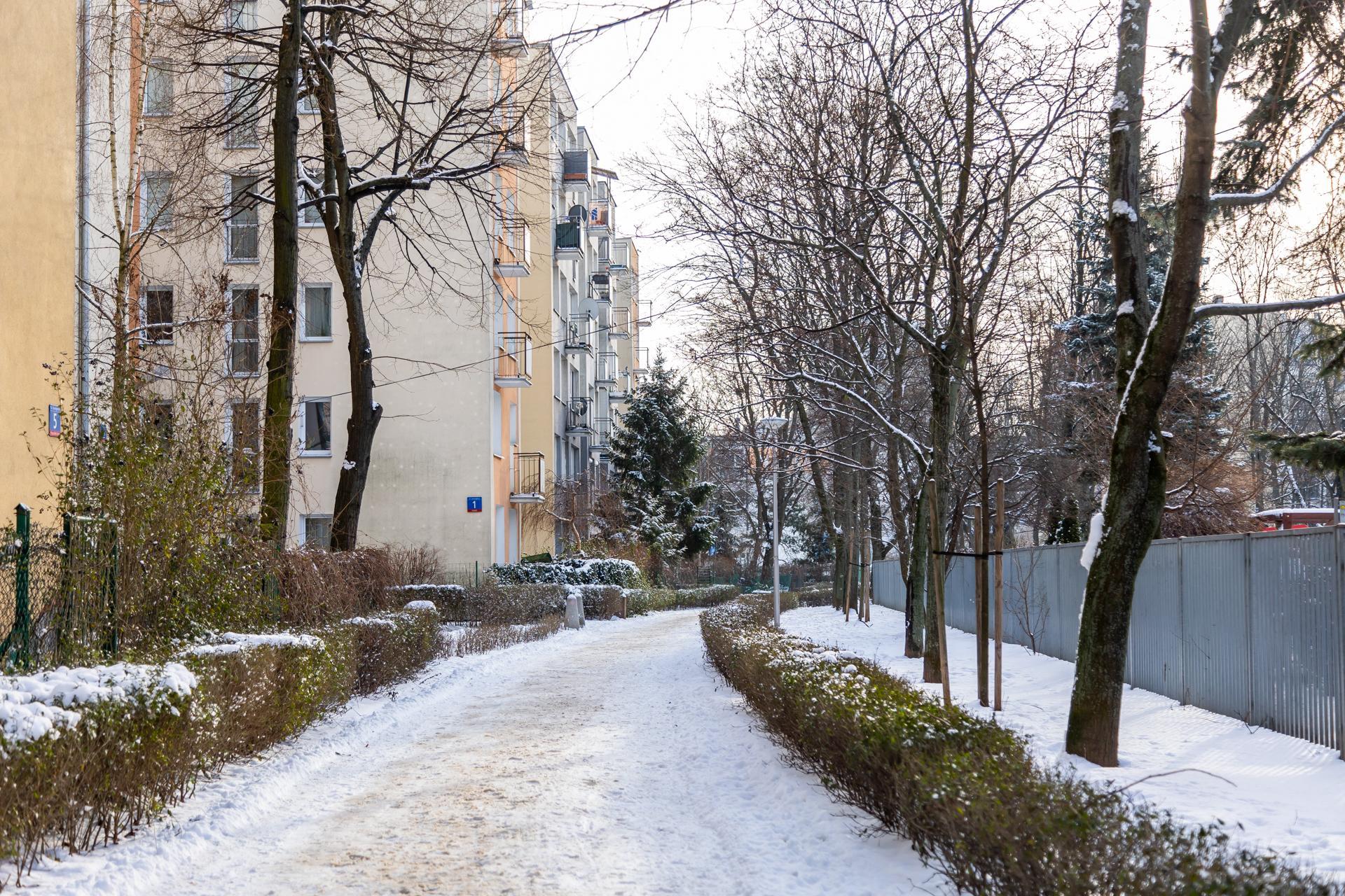 Przyczółek Grochowski - zdjęcia warszawskiego Pekinu. Zobacz, jak wygląda najdłuższy blok w Polsce